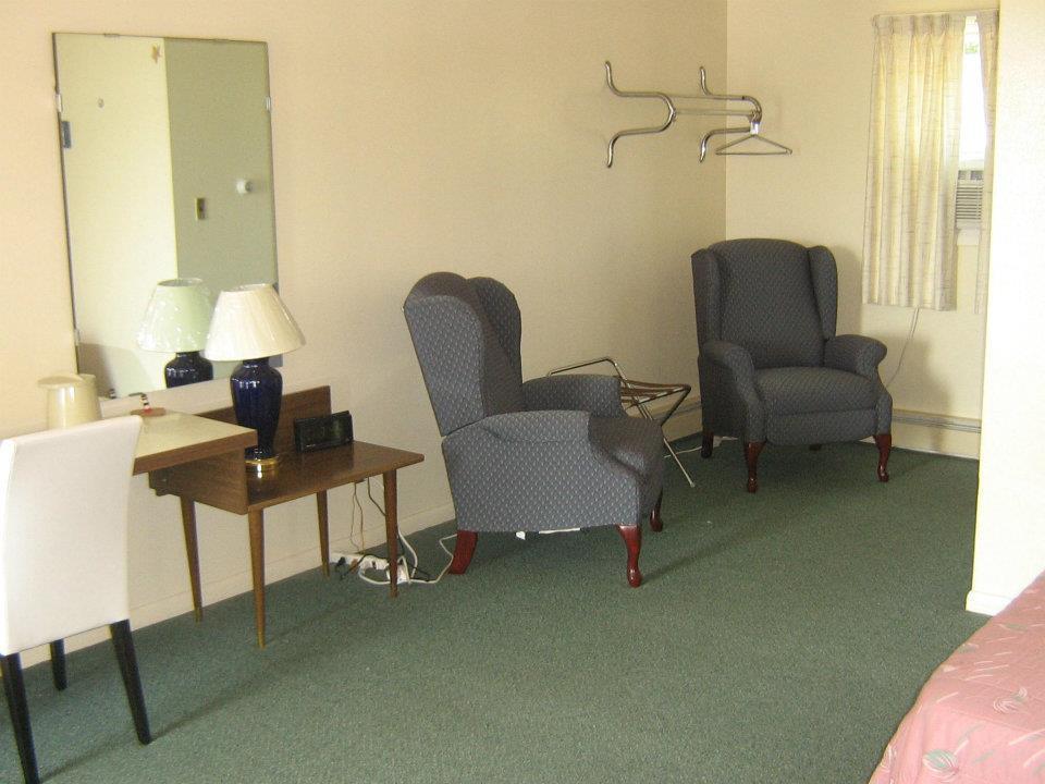 Chapel Hill Motel Brevort Habitación foto