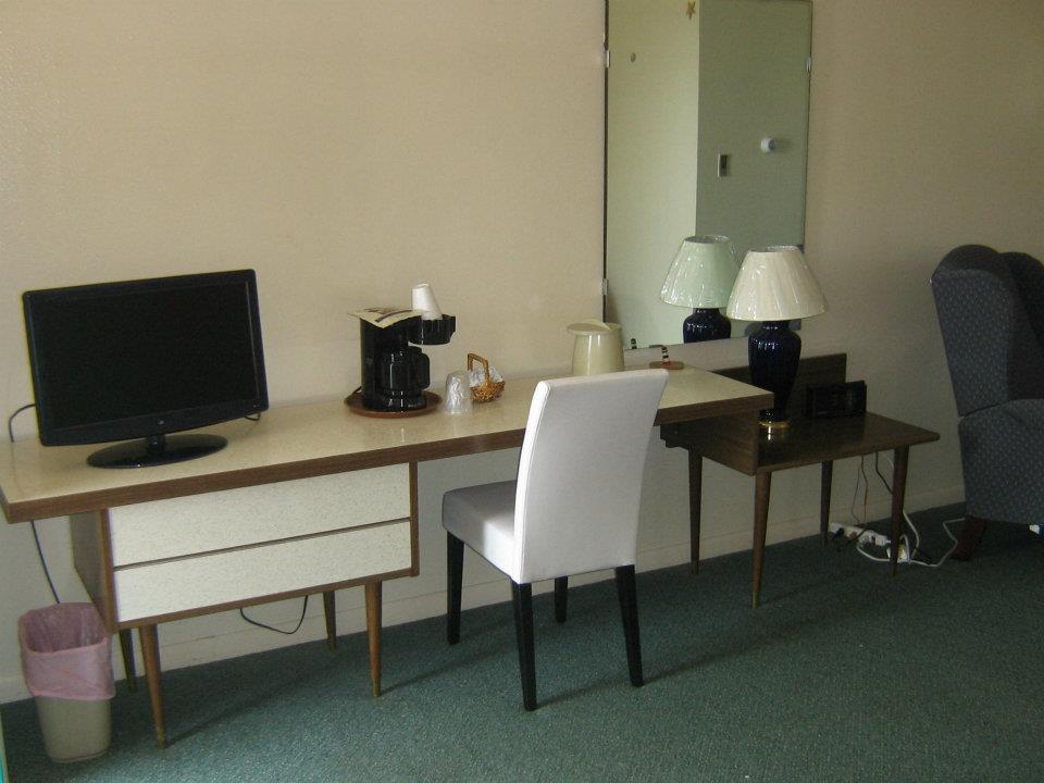 Chapel Hill Motel Brevort Habitación foto